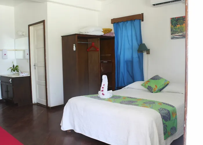 Holiday Hotel