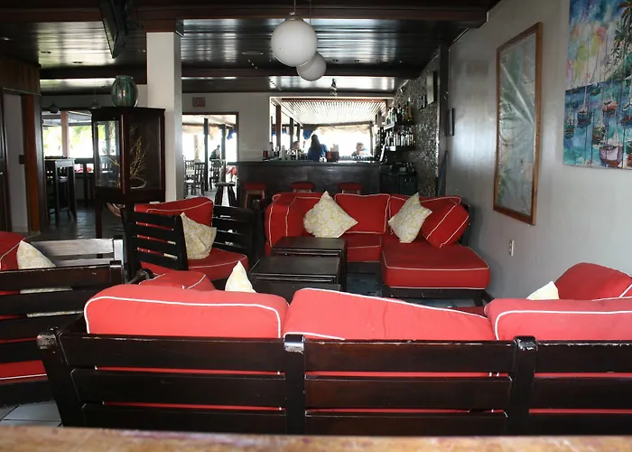 Holiday Hotel